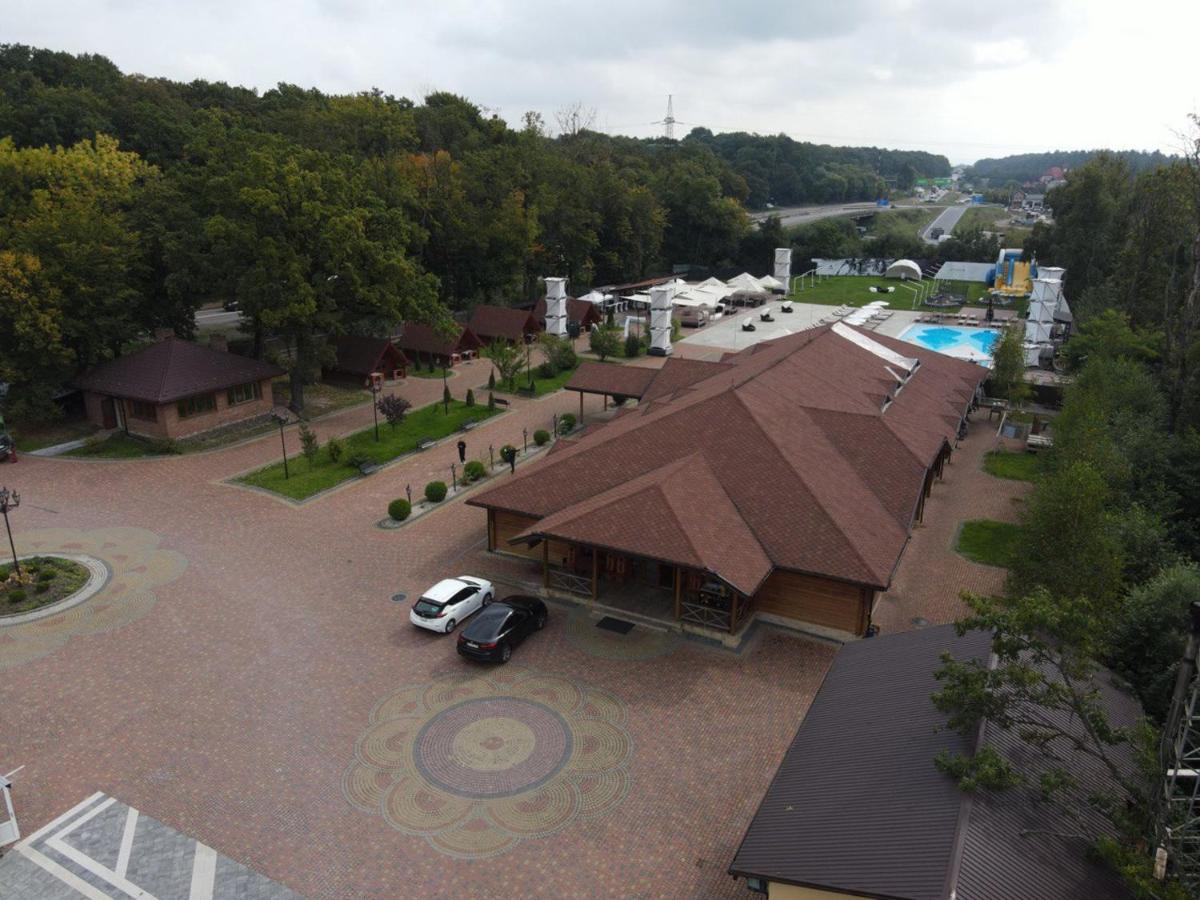 Otaman Resort Pasiky-Zubryts'ki Exterior photo